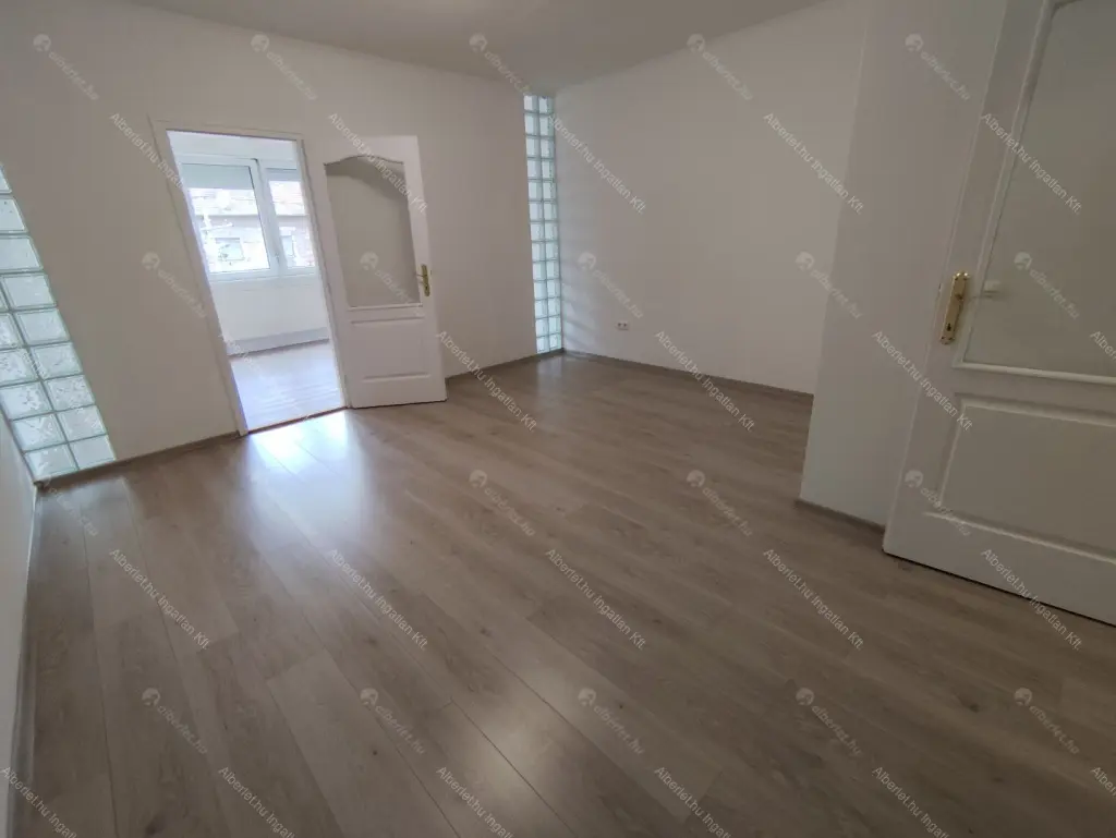 Kiadó albérlet 250000 Ft/hó áron: Budapest, XIV. kerület  Nagy Lajos király útja. Mérete: 55 nm, 2 szobás | Alberlet.hu - 6643105