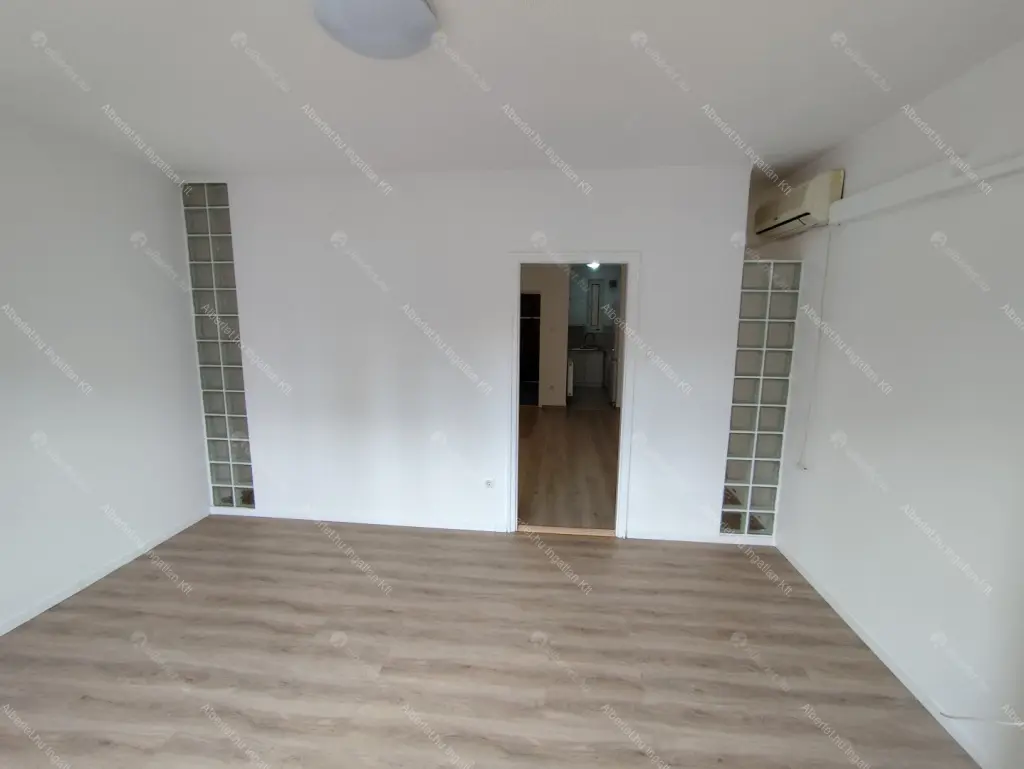 Kiadó albérlet 250000 Ft/hó áron: Budapest, XIV. kerület  Nagy Lajos király útja. Mérete: 55 nm, 2 szobás | Alberlet.hu - 6643110