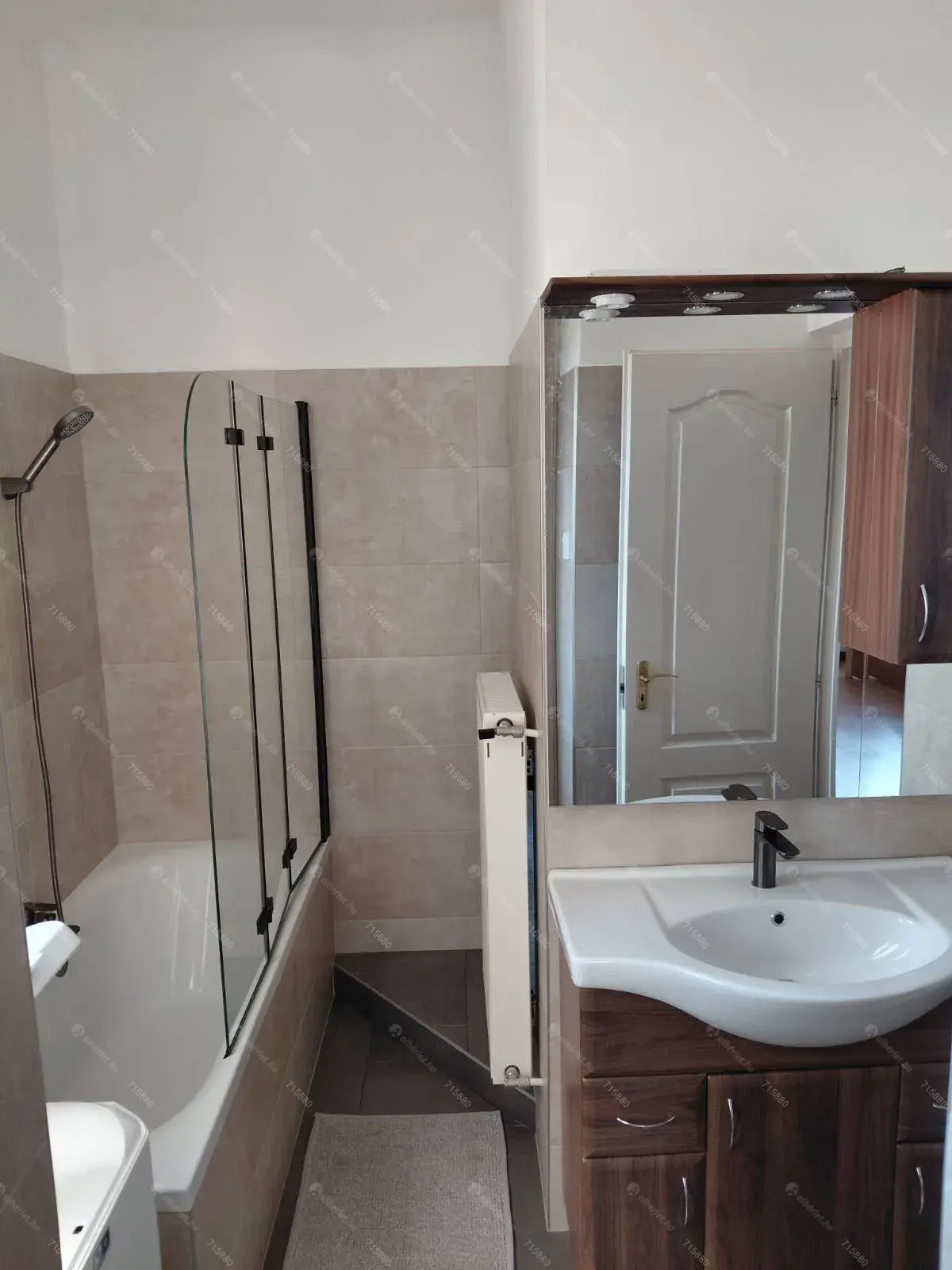 Kiadó albérlet 285000 Ft/hó áron: Budapest, XIV. kerület  Nagy Lajos király útja. Mérete: 60 nm, 2 szobás | Alberlet.hu - 6701773