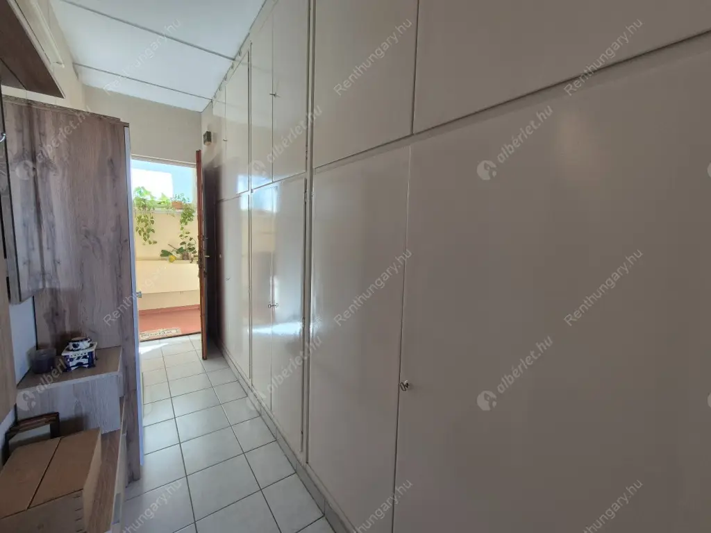 Kiadó albérlet 220000 Ft/hó áron: Budapest, XIV. kerület  Ond vezér útja. Mérete: 50 nm, 2 szobás | Alberlet.hu - 6549506