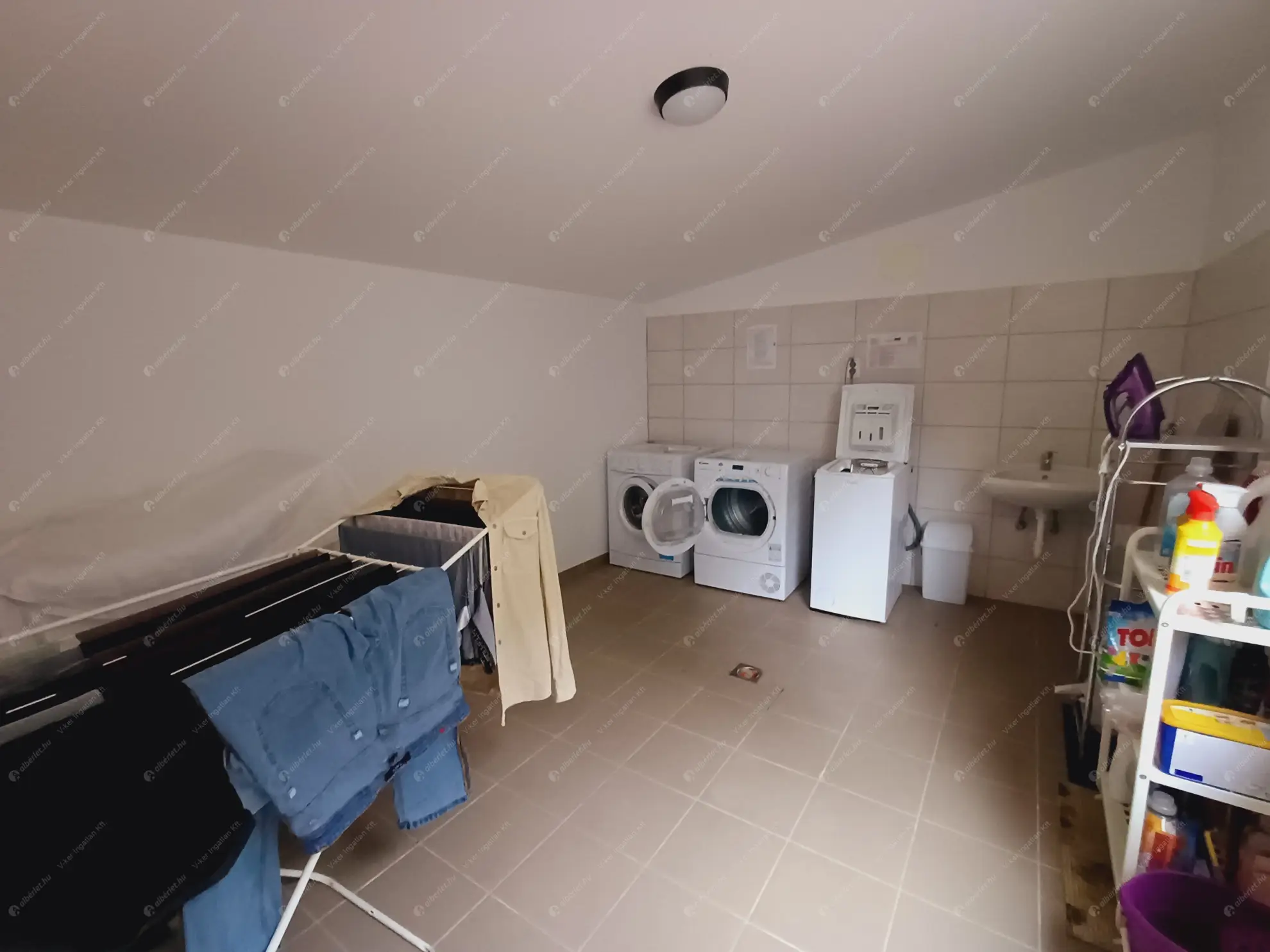 Kiadó albérlet 150000 Ft/hó áron: Budapest, XIV. kerület  Orbó utca. Mérete: 25 nm, 1 szobás | Alberlet.hu - 6601370