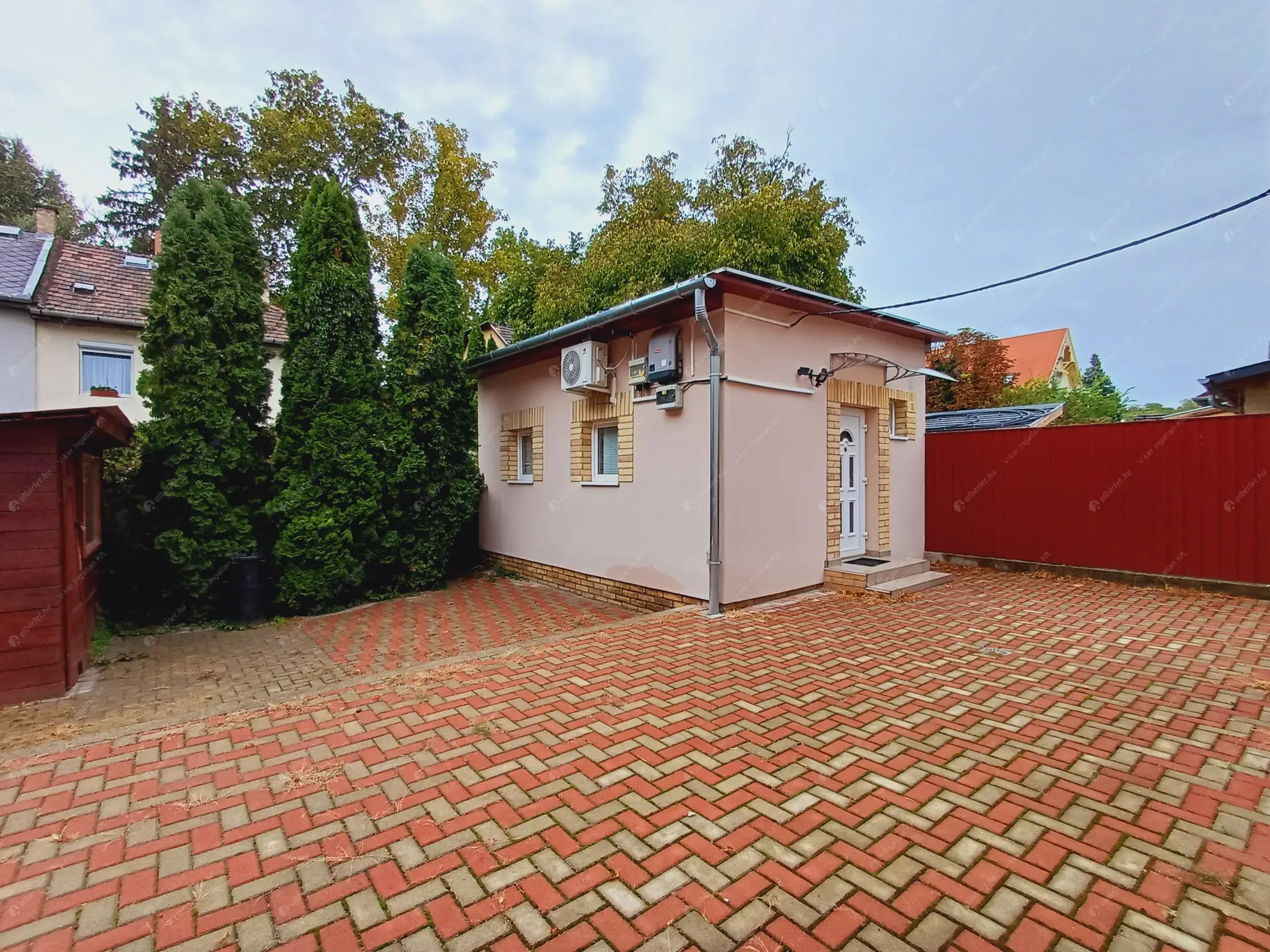 Kiadó albérlet 150000 Ft/hó áron: Budapest, XIV. kerület  Orbó utca. Mérete: 25 nm, 1 szobás | Alberlet.hu - 6601374