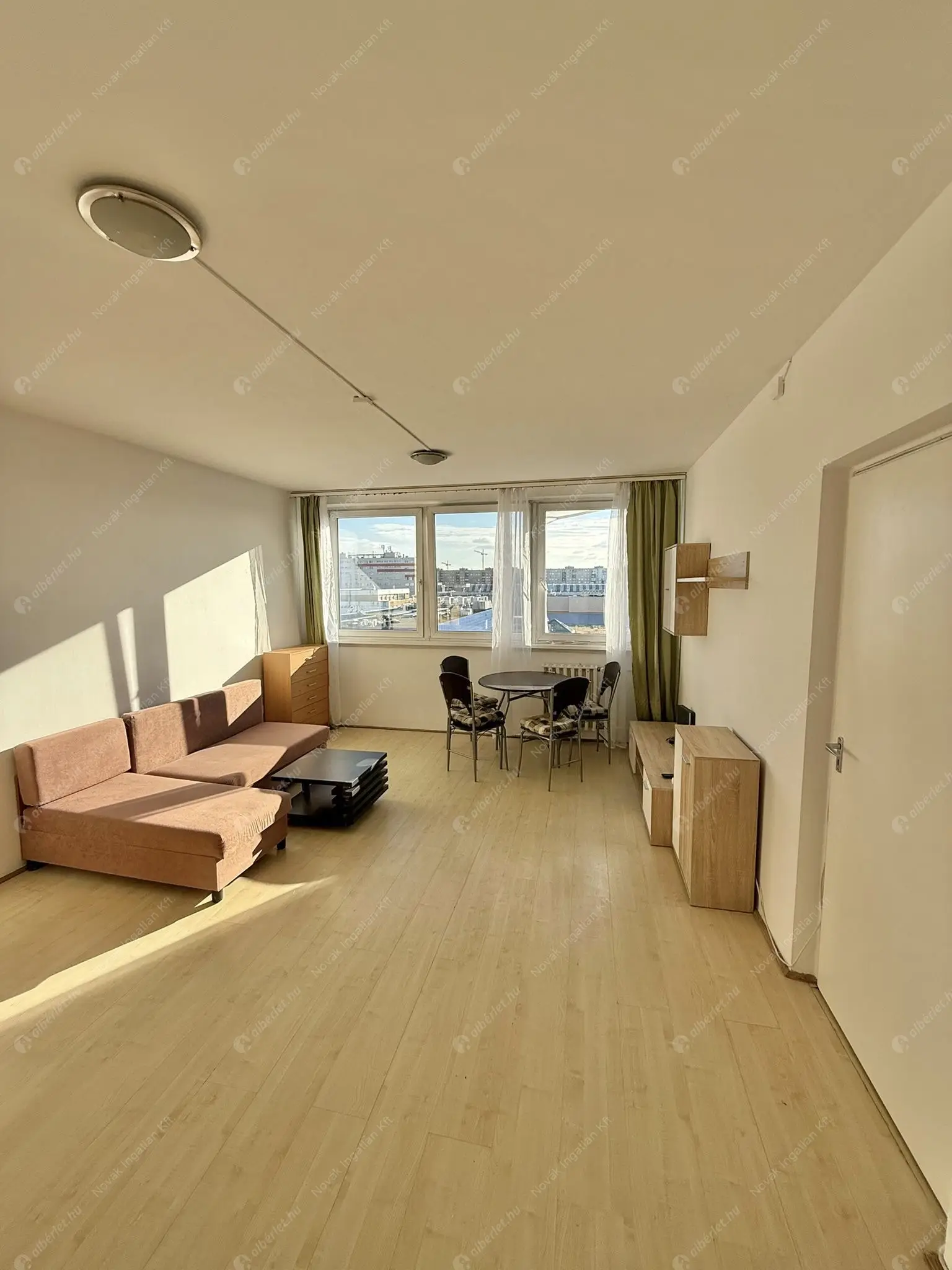 Kiadó albérlet 210000 Ft/hó áron: Budapest, XIV. kerület  Örs vezér tere. Mérete: 49 nm, 2 szobás | Alberlet.hu - 6596104