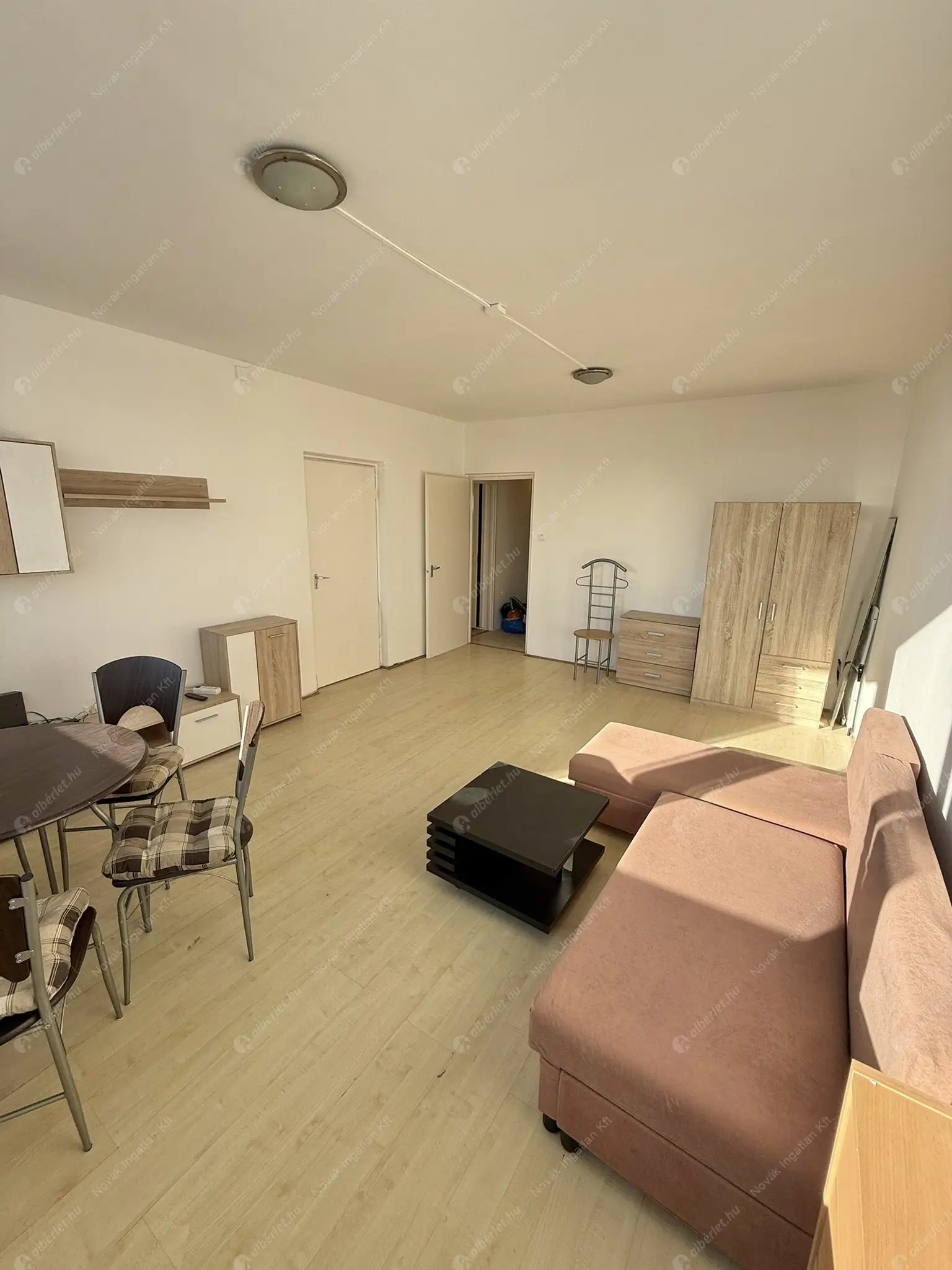 Kiadó albérlet 210000 Ft/hó áron: Budapest, XIV. kerület  Örs vezér tere. Mérete: 49 nm, 2 szobás | Alberlet.hu - 6596109