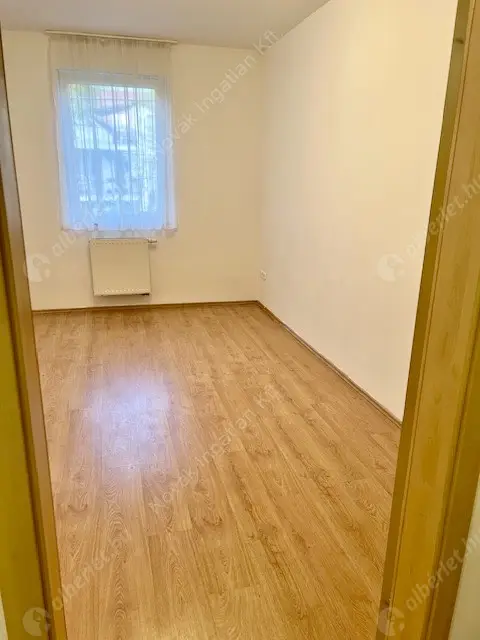 Kiadó albérlet 450000 Ft/hó áron: Budapest, XIV. kerület  Öv utca. Mérete: 120 nm, 5 szobás | Alberlet.hu - 6588912