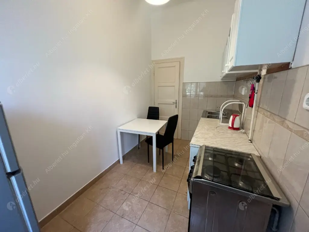 Kiadó albérlet 160000 Ft/hó áron: Budapest, XIV. kerület  Padlizsán utca. Mérete: 29 nm, 1 szobás | Alberlet.hu - 5943983