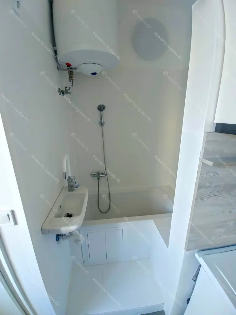 Kiadó albérlet 170000 Ft/hó áron: Budapest, XIV. kerület  Padlizsán utca. Mérete: 39 nm, 1 szobás | Alberlet.hu - 6694008