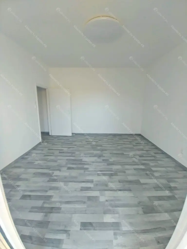 Kiadó albérlet 170000 Ft/hó áron: Budapest, XIV. kerület  Padlizsán utca. Mérete: 39 nm, 1 szobás | Alberlet.hu - 6694020