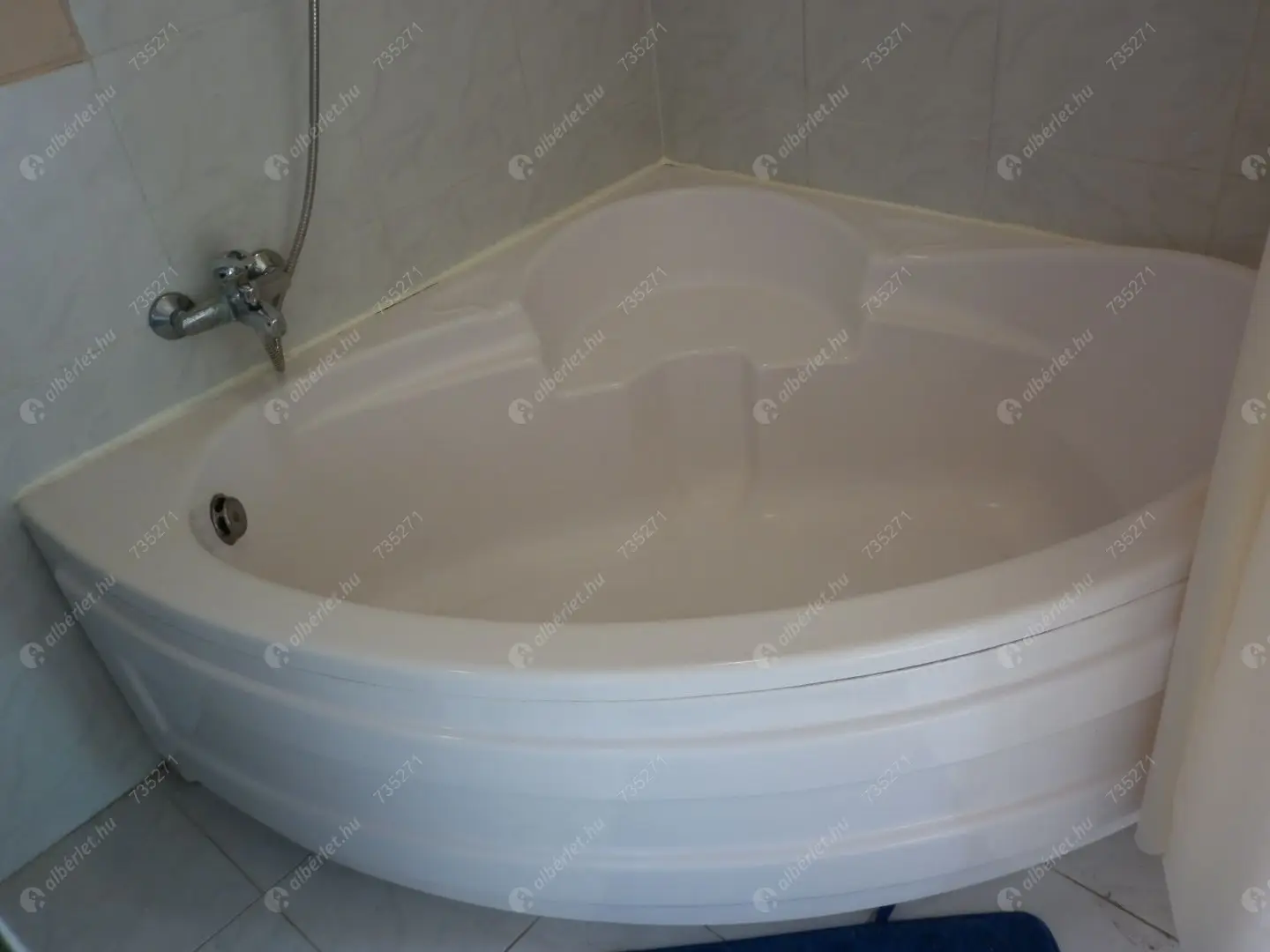 Kiadó albérlet 200000 Ft/hó áron: Budapest, XIV. kerület  Padlizsán utca. Mérete: 39 nm, 1 szobás | Alberlet.hu - 6617136