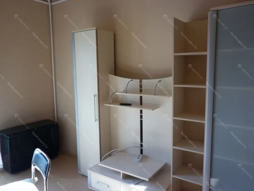 Kiadó albérlet 185000 Ft/hó áron: Budapest, XIV. kerület  Padlizsán utca. Mérete: 39 nm, 1 szobás | Alberlet.hu - 6658275