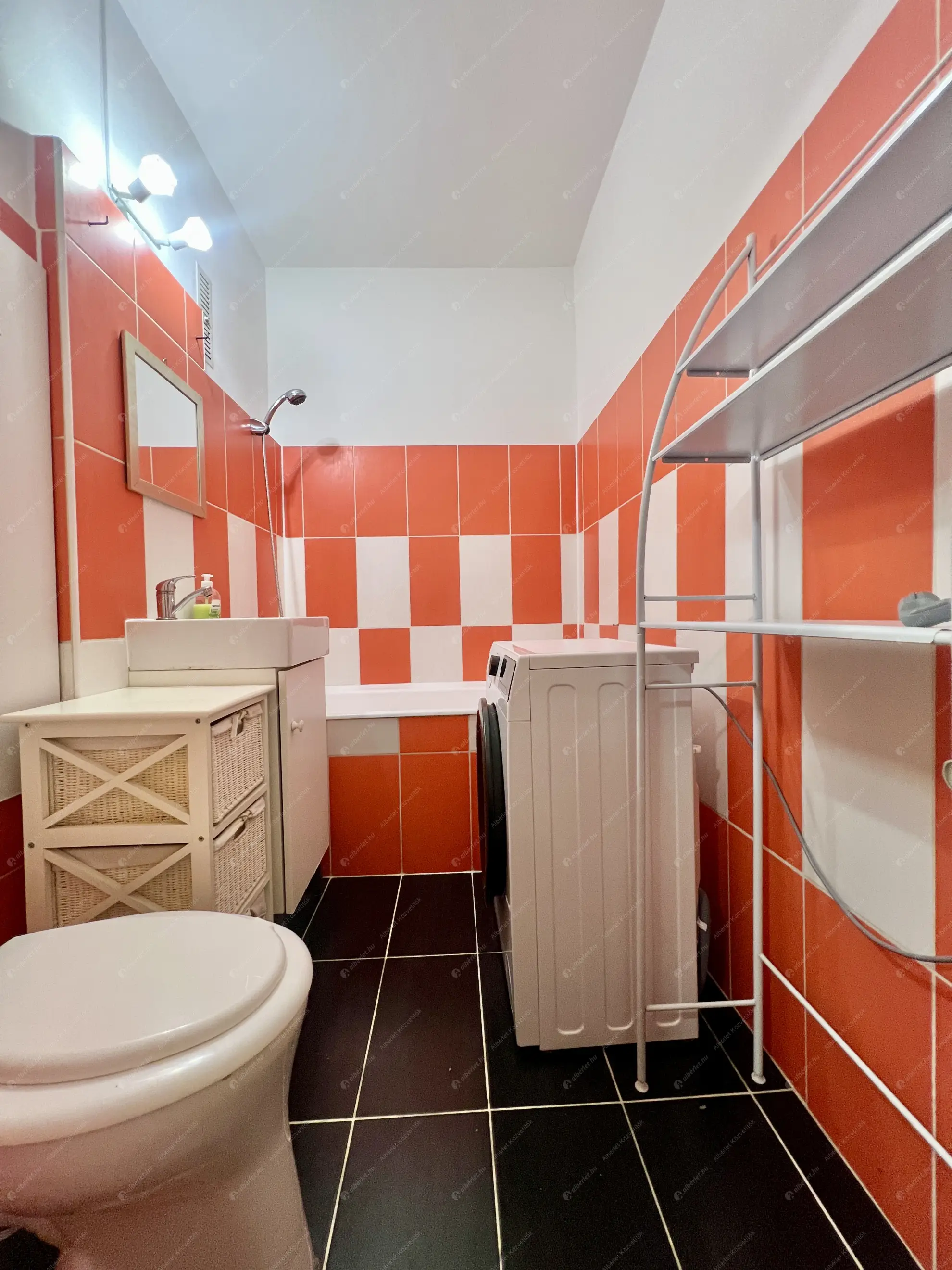 Kiadó albérlet 200000 Ft/hó áron: Budapest, XIV. kerület  Pillangó park. Mérete: 37 nm, 1 szobás | Alberlet.hu - 6625912