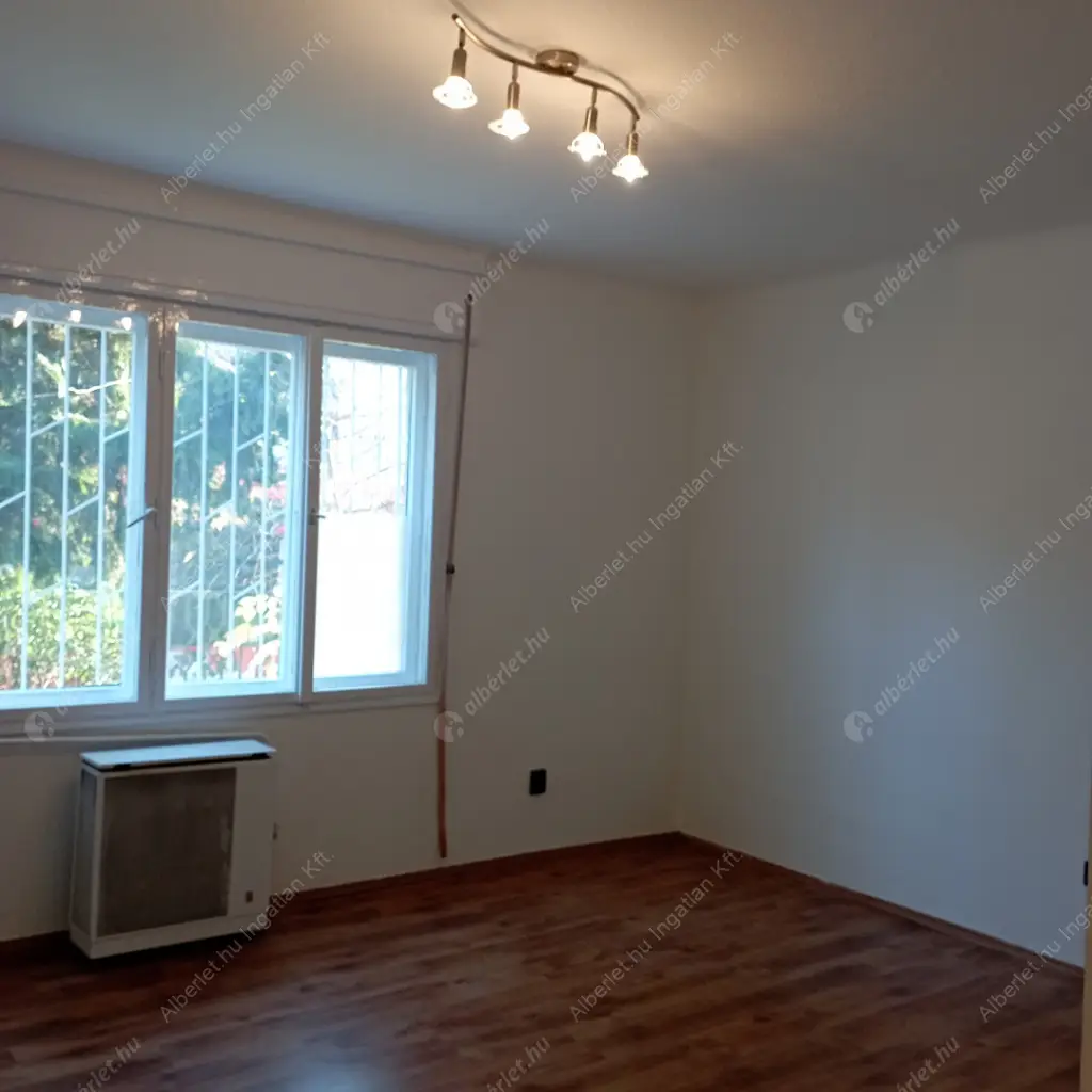 Kiadó albérlet 195000 Ft/hó áron: Budapest, XIV. kerület  Pillangó park. Mérete: 49 nm, 1 szobás | Alberlet.hu - 6625647