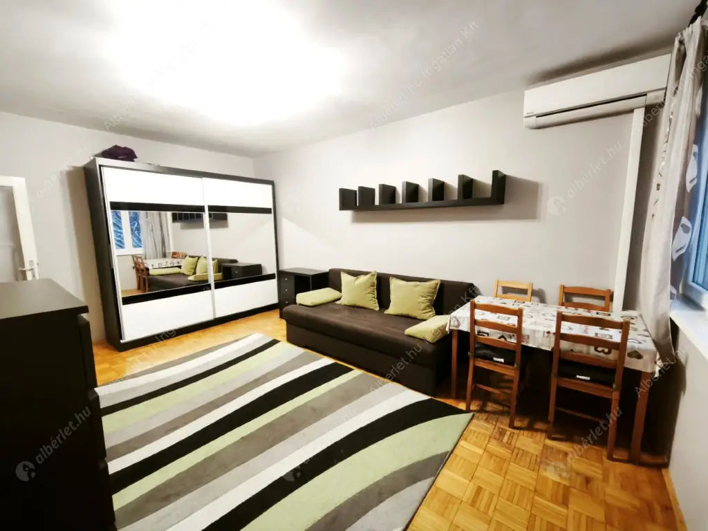 Kiadó albérlet 195000 Ft/hó áron: Budapest, XIV. kerület  Pillangó park. Mérete: 49 nm, 1 szobás | Alberlet.hu - 6629988