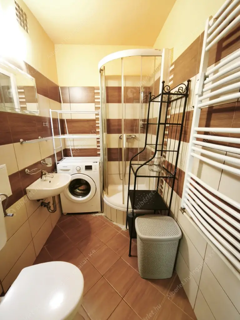 Kiadó albérlet 195000 Ft/hó áron: Budapest, XIV. kerület  Pillangó park. Mérete: 49 nm, 1 szobás | Alberlet.hu - 6629997