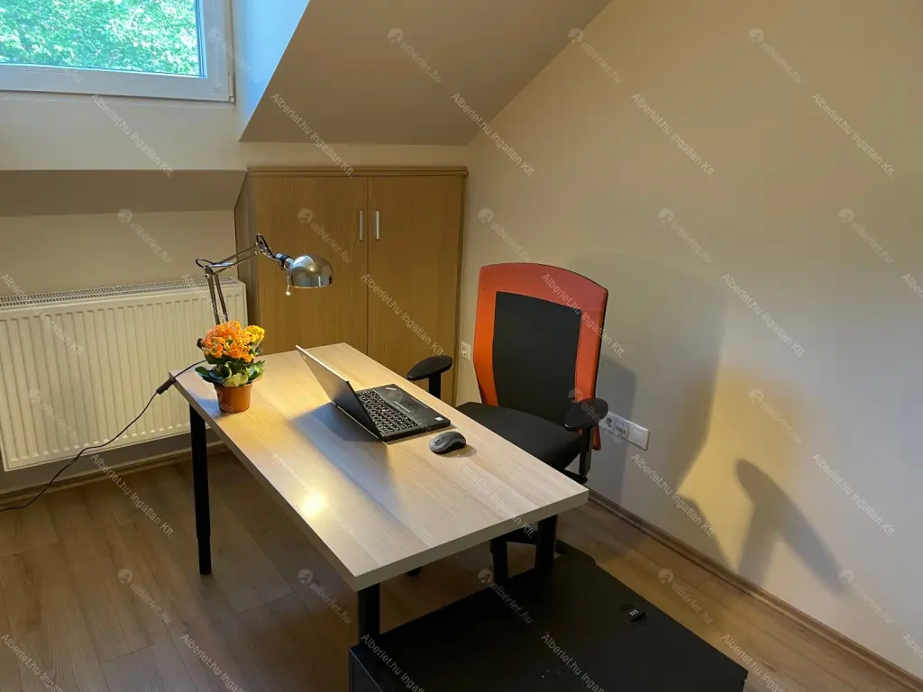 Kiadó albérlet 400000 Ft/hó áron: Budapest, XIV. kerület  Rákos tér. Mérete: 91 nm, 3 szobás | Alberlet.hu - 6645966