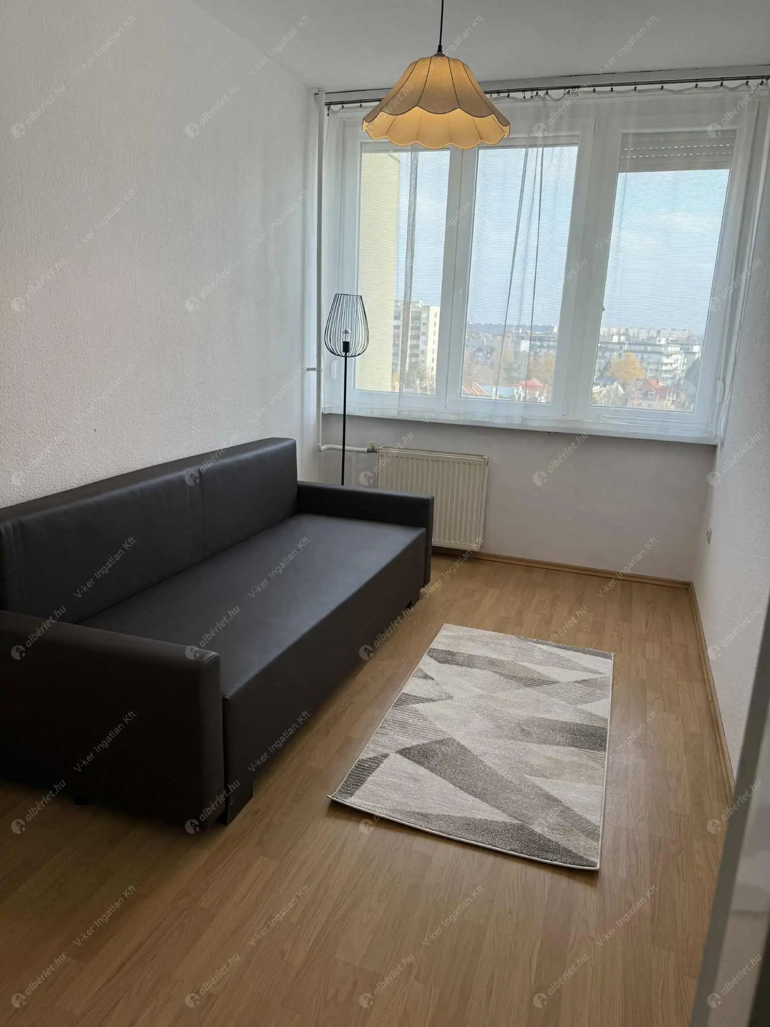 Kiadó albérlet 290000 Ft/hó áron: Budapest, XIV. kerület  Róna park. Mérete: 67 nm, 3 szobás | Alberlet.hu - 6598419
