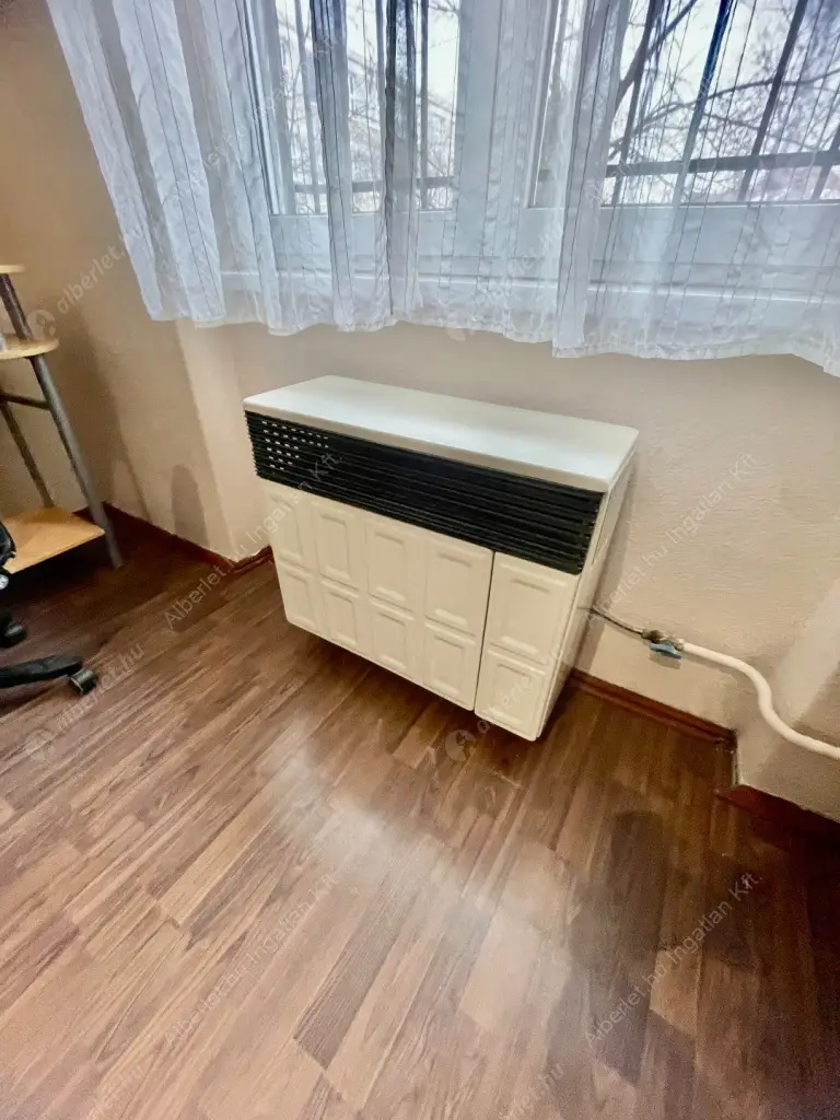 Kiadó albérlet 170000 Ft/hó áron: Budapest, XIV. kerület  Szervián utca. Mérete: 29 nm, 1 szobás | Alberlet.hu - 6631472