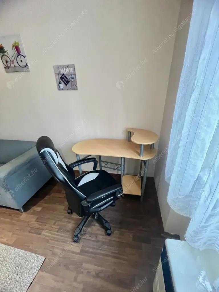 Kiadó albérlet 170000 Ft/hó áron: Budapest, XIV. kerület  Szervián utca. Mérete: 29 nm, 1 szobás | Alberlet.hu - 6631473