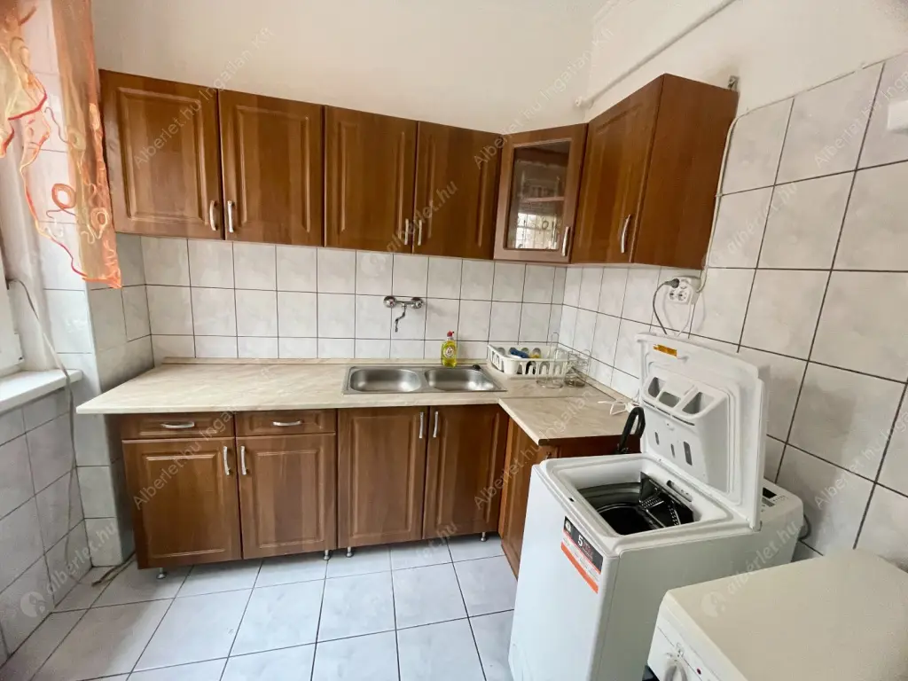 Kiadó albérlet 170000 Ft/hó áron: Budapest, XIV. kerület  Szervián utca. Mérete: 29 nm, 1 szobás | Alberlet.hu - 6631477