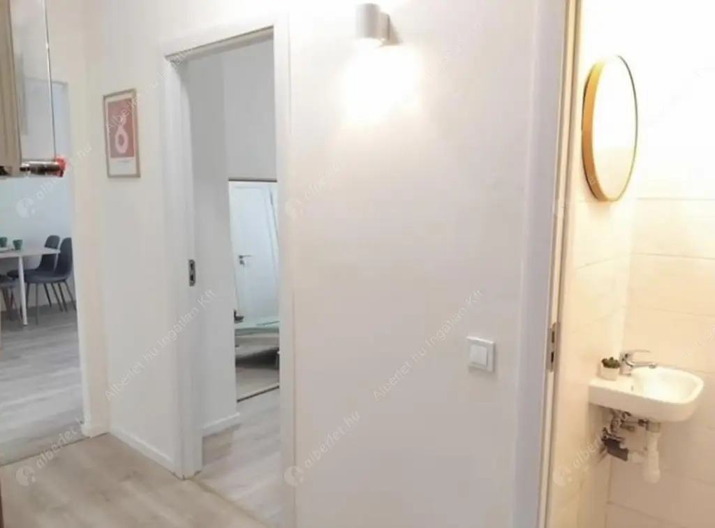 Kiadó albérlet 220000 Ft/hó áron: Budapest, XIV. kerület  Szervián utca. Mérete: 39 nm, 1 szobás | Alberlet.hu - 6613796