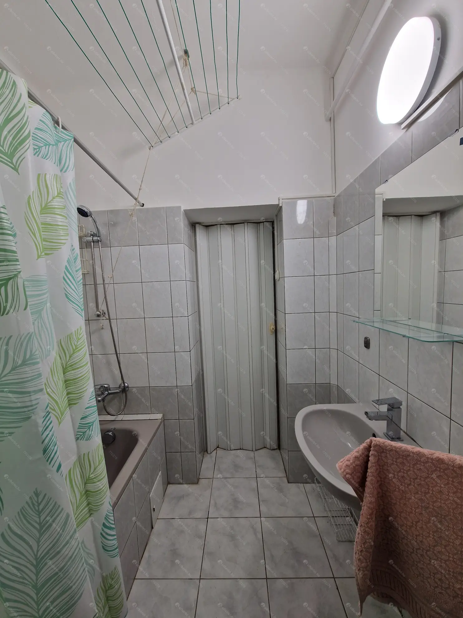 Kiadó albérlet 210000 Ft/hó áron: Budapest, XIV. kerület  Szervián utca. Mérete: 40 nm, 1 szobás | Alberlet.hu - 6571363