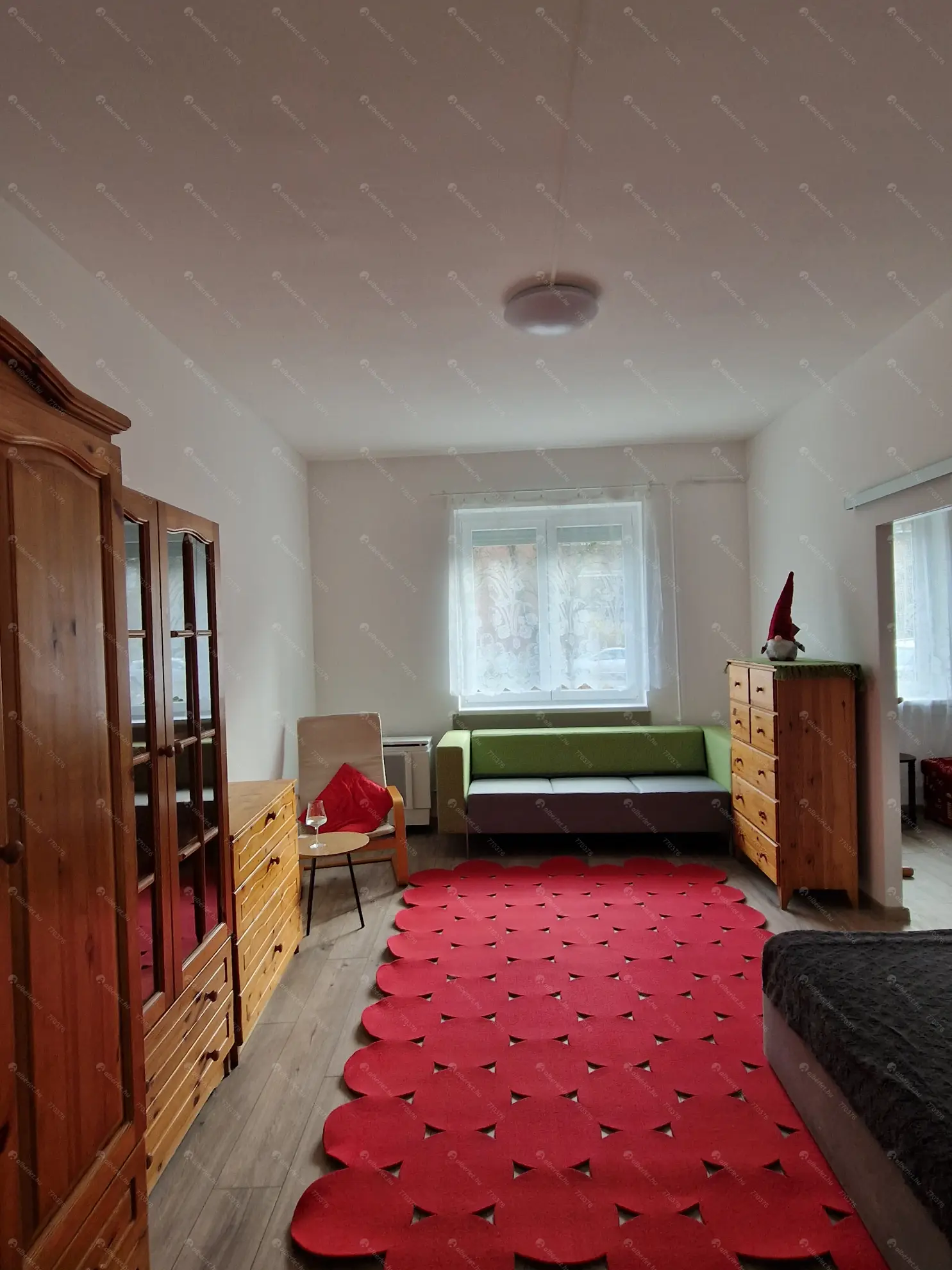 Kiadó albérlet 210000 Ft/hó áron: Budapest, XIV. kerület  Szervián utca. Mérete: 40 nm, 1 szobás | Alberlet.hu - 6598399