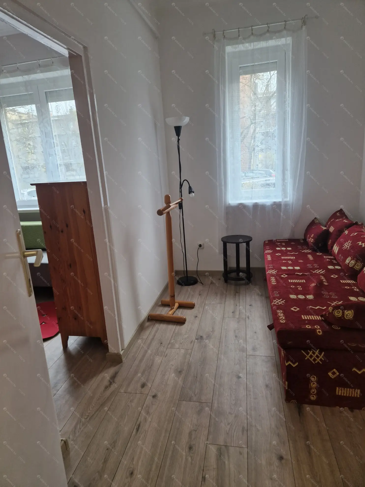 Kiadó albérlet 210000 Ft/hó áron: Budapest, XIV. kerület  Szervián utca. Mérete: 40 nm, 1 szobás | Alberlet.hu - 6598406