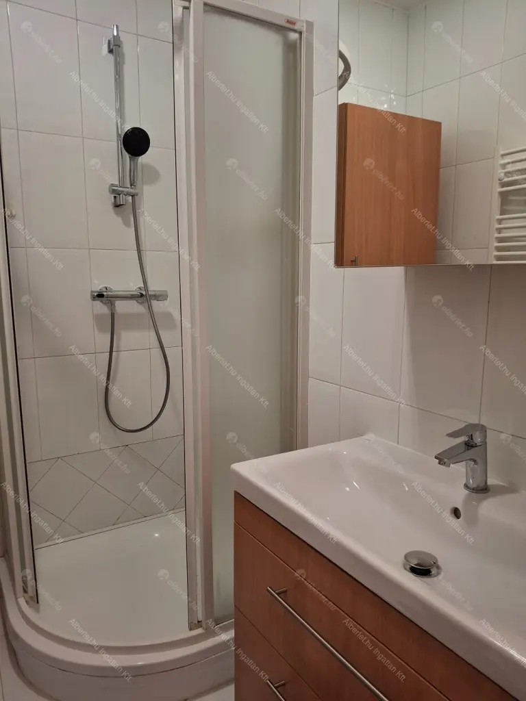 Kiadó albérlet 350000 Ft/hó áron: Budapest, XIV. kerület  Szilágysomlyó utca. Mérete: 78 nm, 3 szobás | Alberlet.hu - 6649349