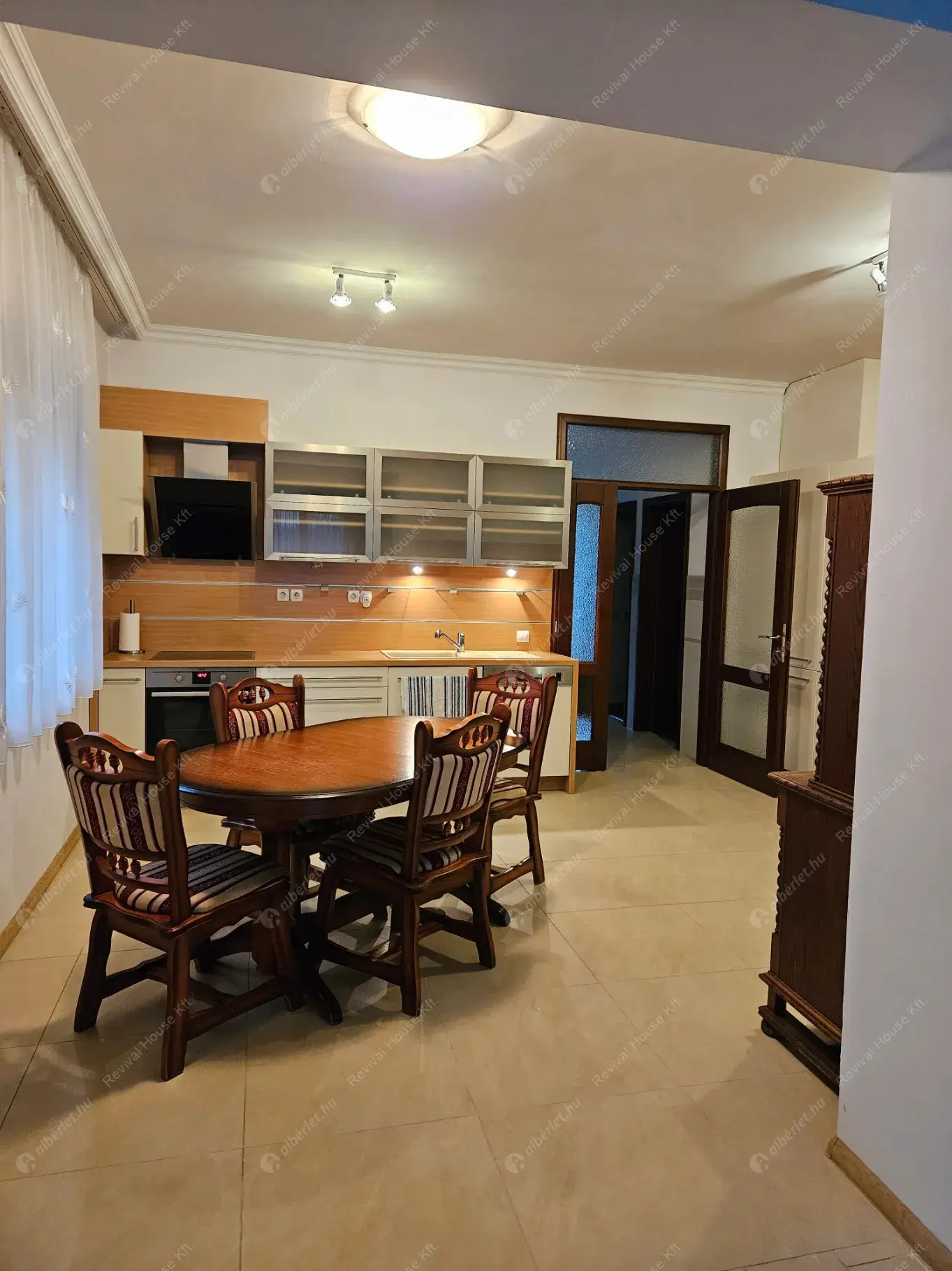 Kiadó albérlet 550000 Ft/hó áron: Budapest, XIV. kerület  Szugló utca. Mérete: 103 nm, 4 szobás | Alberlet.hu - 6570903