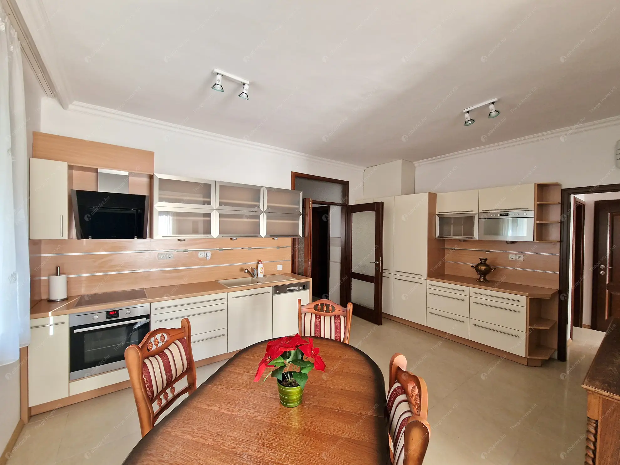 Kiadó albérlet 500000 Ft/hó áron: Budapest, XIV. kerület  Szugló utca. Mérete: 103 nm, 4 szobás | Alberlet.hu - 6593990