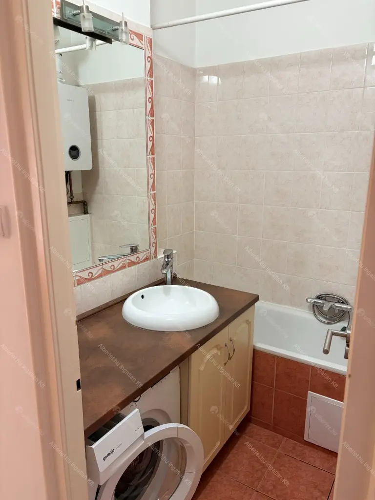 Kiadó albérlet 240000 Ft/hó áron: Budapest, XIV. kerület  Tábornok utca. Mérete: 47 nm, 1 szobás | Alberlet.hu - 6705513