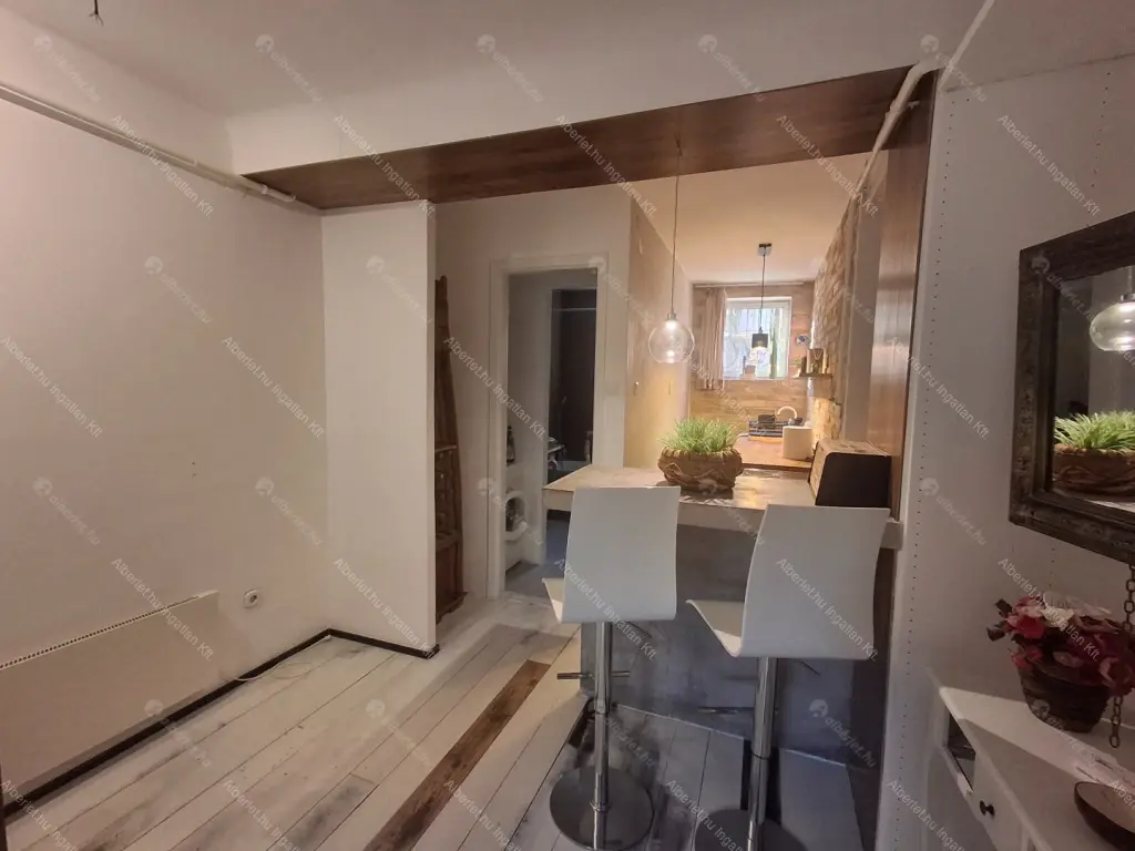 Kiadó albérlet 220000 Ft/hó áron: Budapest, XIV. kerület  Telepes utca. Mérete: 35 nm, 1 szobás | Alberlet.hu - 6677809