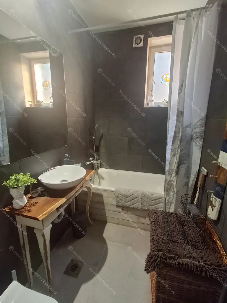 Kiadó albérlet 220000 Ft/hó áron: Budapest, XIV. kerület  Telepes utca. Mérete: 35 nm, 1 szobás | Alberlet.hu - 6677812