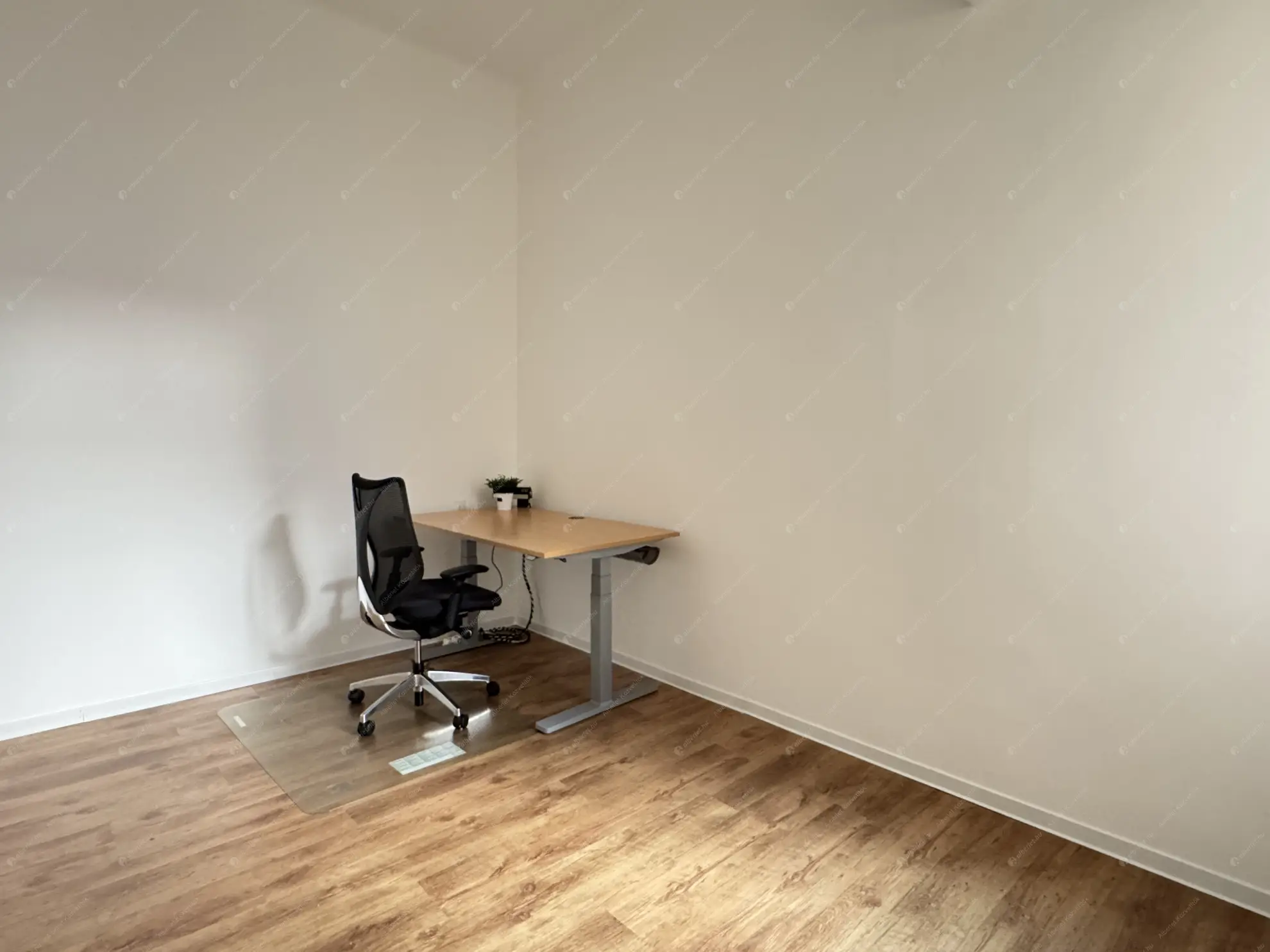 Kiadó albérlet 250000 Ft/hó áron: Budapest, XIV. kerület  Thököly út. Mérete: 73 nm, 2 szobás | Alberlet.hu - 6548804