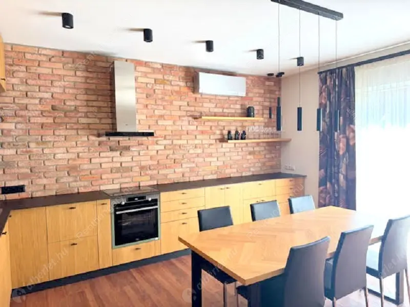 Kiadó albérlet 510000 Ft/hó áron: Budapest, XIV. kerület  Torontál utca. Mérete: 110 nm, 4 szobás | Alberlet.hu - 6616718