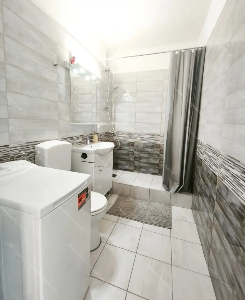 Kiadó albérlet 250000 Ft/hó áron: Budapest, XIV. kerület  Újváros park. Mérete: 46 nm, 2 szobás | Alberlet.hu - 6671704