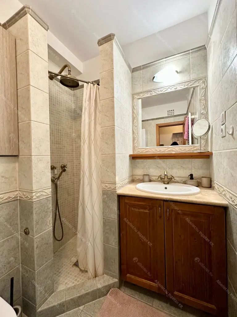 Kiadó albérlet 260000 Ft/hó áron: Budapest, XIV. kerület  Újvilág utca. Mérete: 41 nm, 1 szobás | Alberlet.hu - 6672405