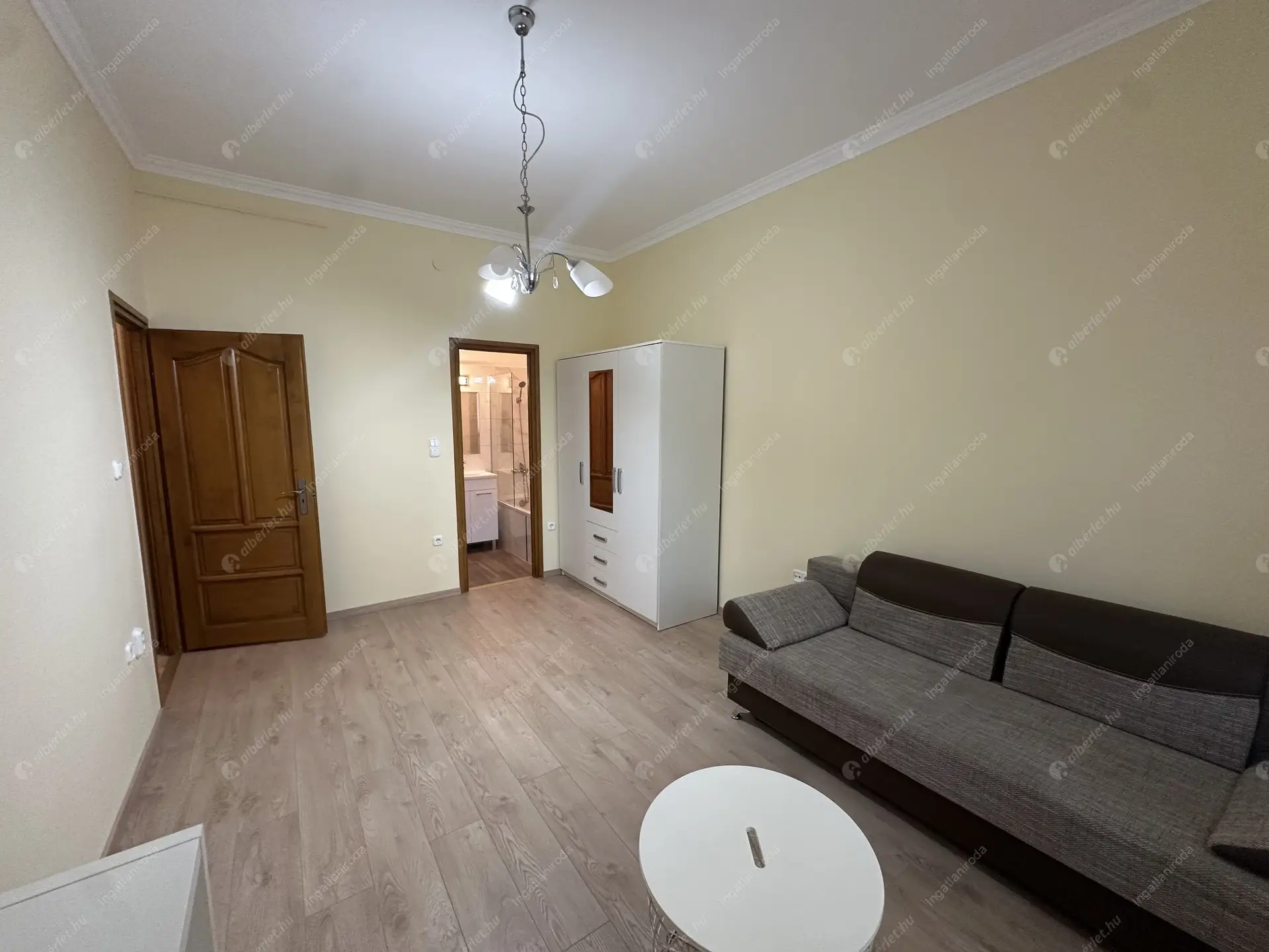 Kiadó albérlet 185000 Ft/hó áron: Budapest, XIV. kerület  Ungvár utca. Mérete: 28 nm, 1 szobás | Alberlet.hu - 6473656