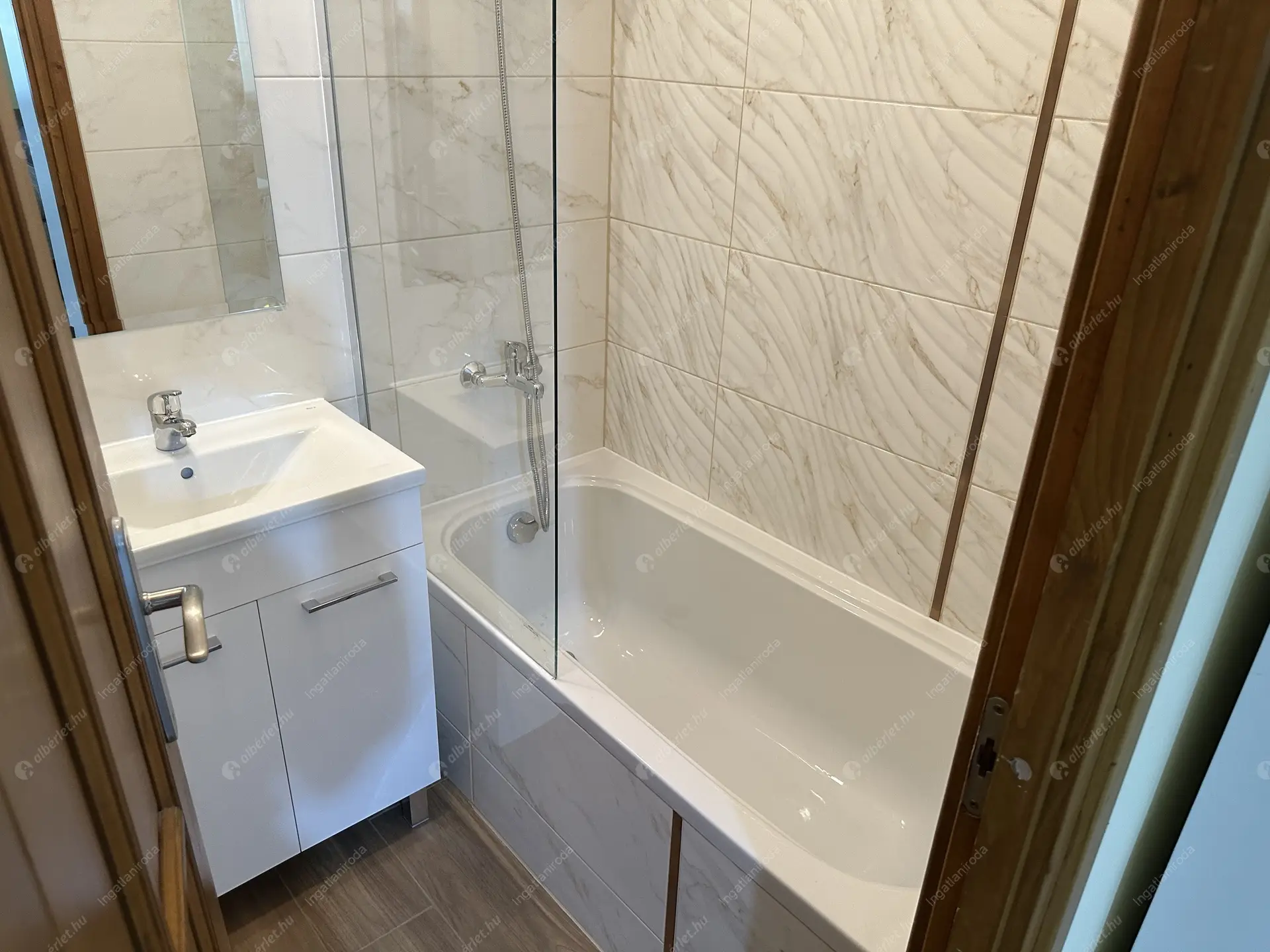 Kiadó albérlet 185000 Ft/hó áron: Budapest, XIV. kerület  Ungvár utca. Mérete: 28 nm, 1 szobás | Alberlet.hu - 6473663