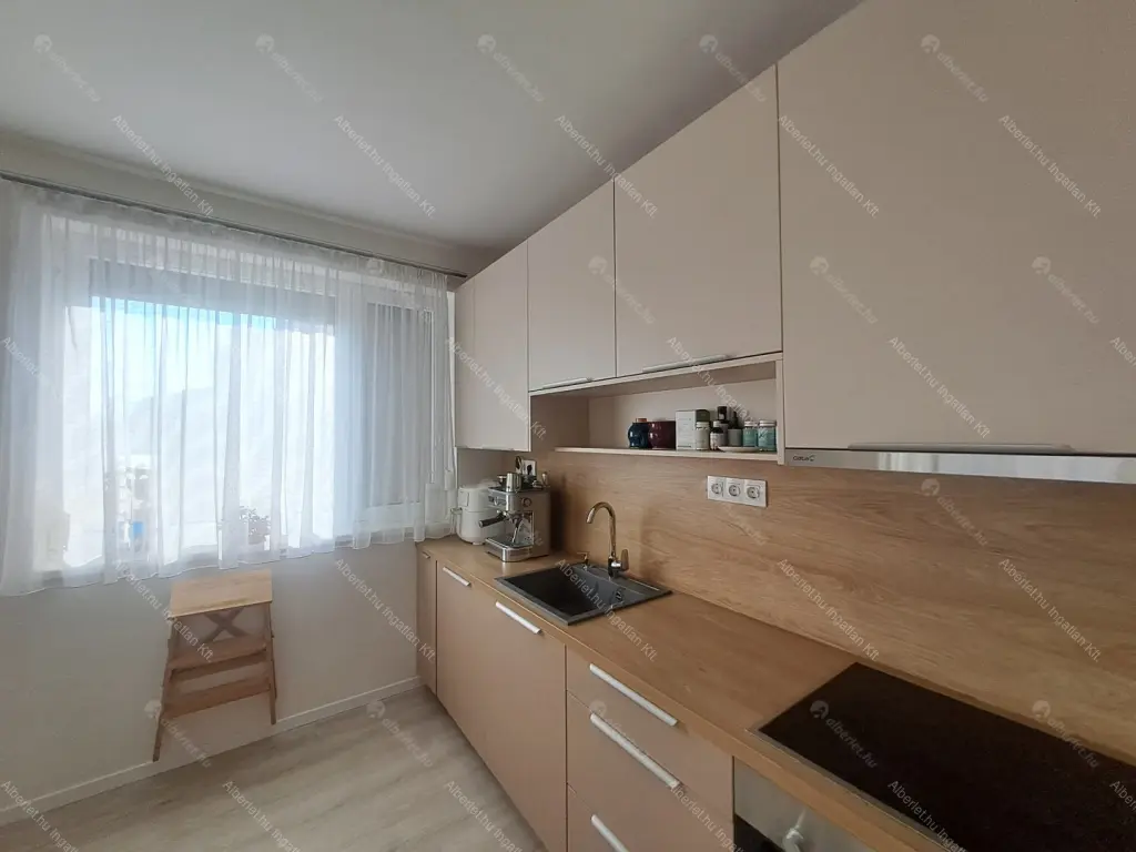 Kiadó albérlet 350000 Ft/hó áron: Budapest, XIV. kerület  Vezér utca. Mérete: 62 nm, 2 szobás | Alberlet.hu - 6667742