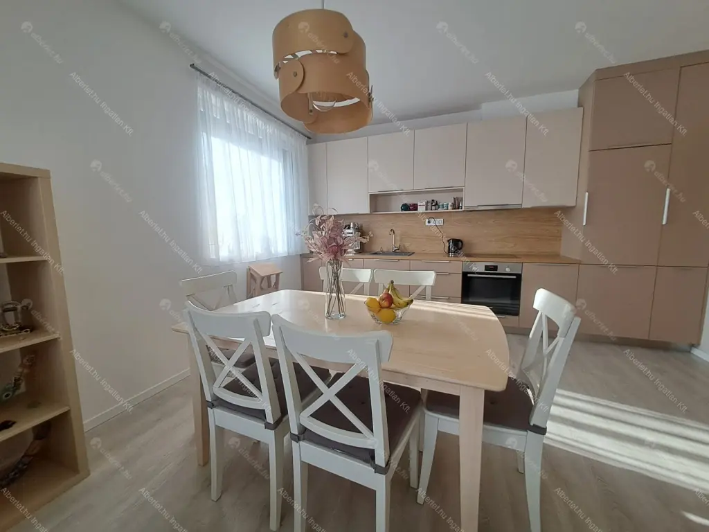 Kiadó albérlet 350000 Ft/hó áron: Budapest, XIV. kerület  Vezér utca. Mérete: 62 nm, 2 szobás | Alberlet.hu - 6667745