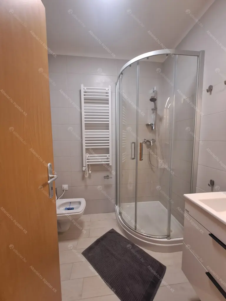 Kiadó albérlet 350000 Ft/hó áron: Budapest, XIV. kerület  Vezér utca. Mérete: 62 nm, 2 szobás | Alberlet.hu - 6667746