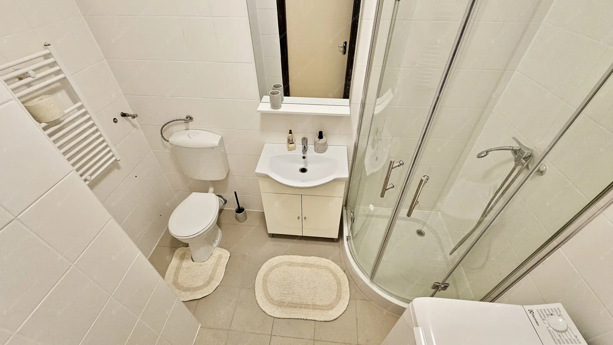 Kiadó albérlet 240000 Ft/hó áron: Budapest, XIV. kerület  Vezseny utca. Mérete: 49 nm, 2 szobás | Alberlet.hu - 6635977