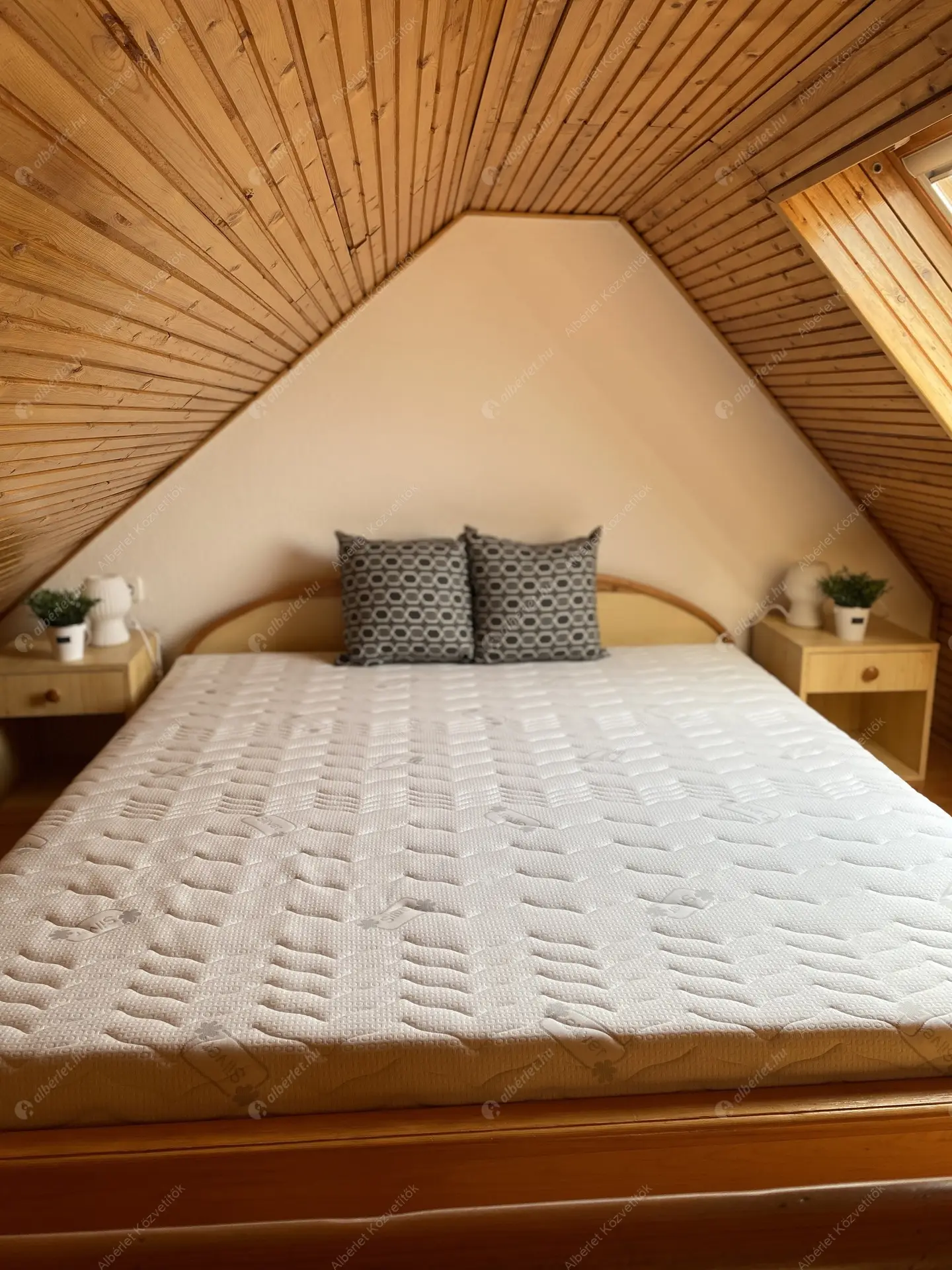 Kiadó albérlet 235000 Ft/hó áron: Budapest, XIV. kerület  Zalán utca. Mérete: 60 nm, 2 szobás | Alberlet.hu - 5932487