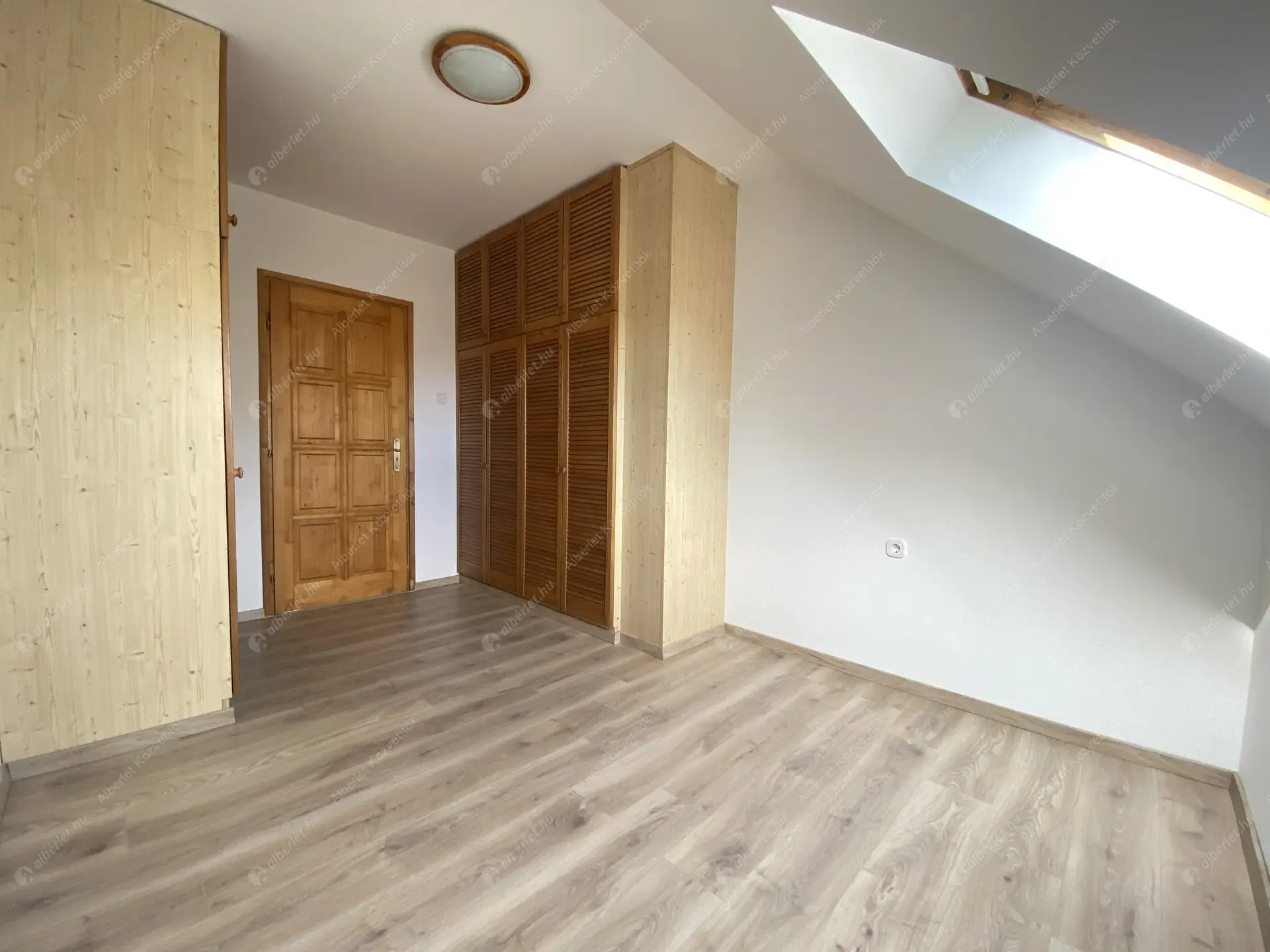 Kiadó albérlet 235000 Ft/hó áron: Budapest, XIV. kerület  Zalán utca. Mérete: 60 nm, 2 szobás | Alberlet.hu - 5932489