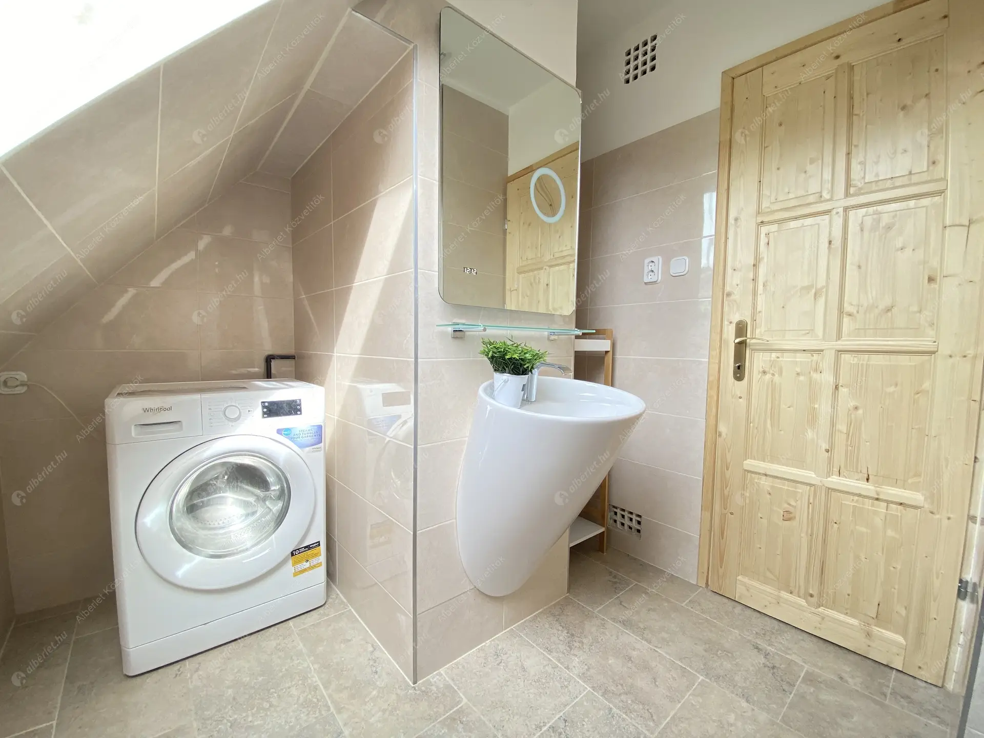 Kiadó albérlet 235000 Ft/hó áron: Budapest, XIV. kerület  Zalán utca. Mérete: 60 nm, 2 szobás | Alberlet.hu - 5932497
