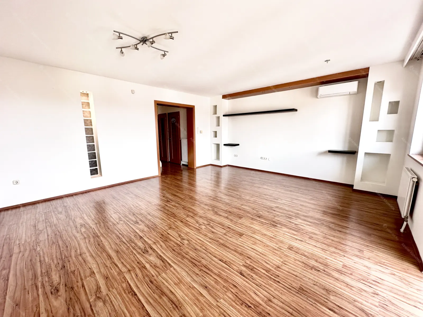 Kiadó albérlet 380000 Ft/hó áron: Budapest, XIV. kerület  Zsolnay Vilmos utca. Mérete: 85 nm, 3 szobás | Alberlet.hu - 6696873