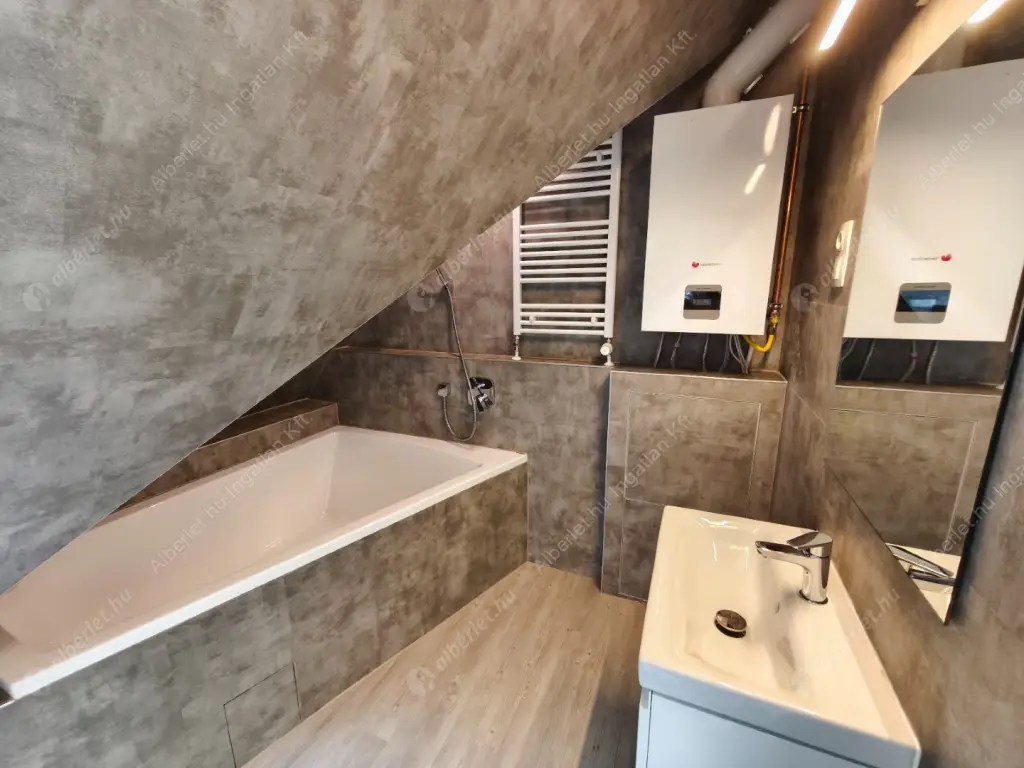 Kiadó albérlet 400000 Ft/hó áron: Budapest, XIX. kerület  Bercsényi utca. Mérete: 90 nm, 1 szobás | Alberlet.hu - 6530747