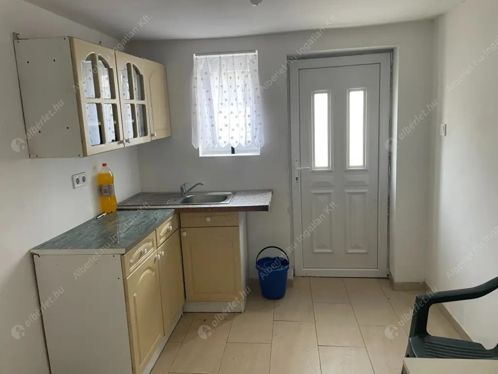 Kiadó albérlet 200000 Ft/hó áron: Budapest, XIX. kerület  Derkovits Gyula utca. Mérete: 48 nm, 1 szobás | Alberlet.hu - 6624112