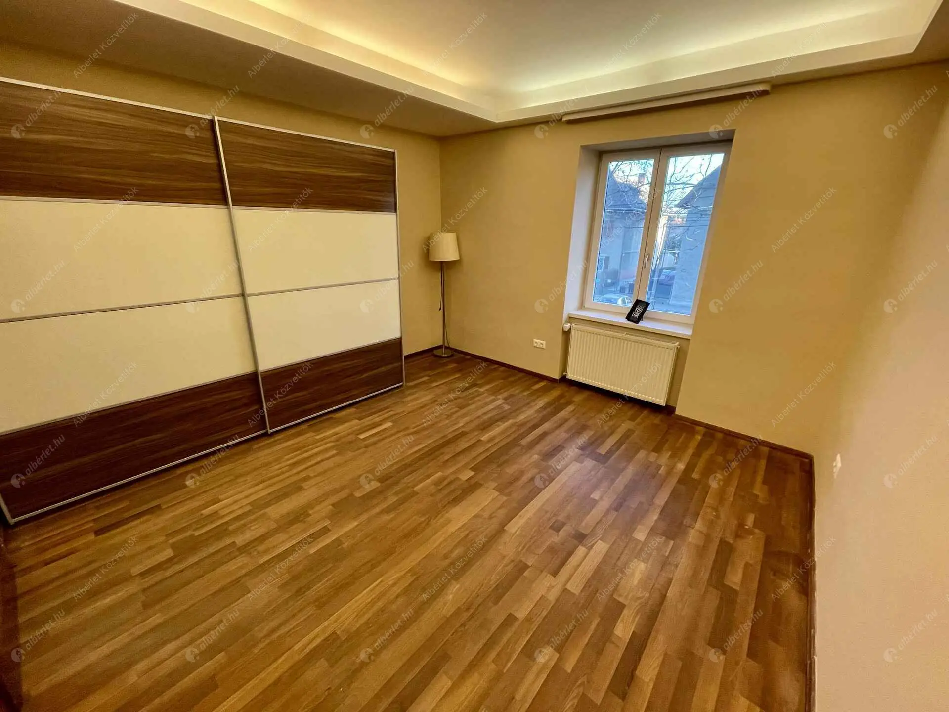 Kiadó albérlet 200000 Ft/hó áron: Budapest, XIX. kerület  Gutenberg körút. Mérete: 45 nm, 2 szobás | Alberlet.hu - 6369234